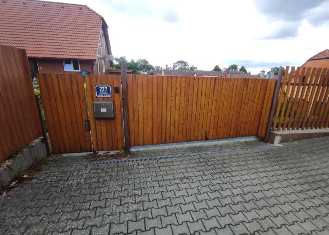 Apartmanova Chata Secanda S Bazenem, U Secske Prehrady エクステリア 写真