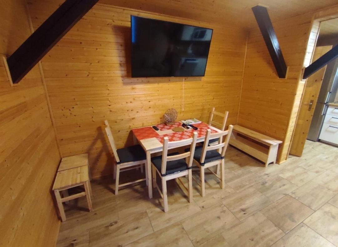 Apartmanova Chata Secanda S Bazenem, U Secske Prehrady エクステリア 写真
