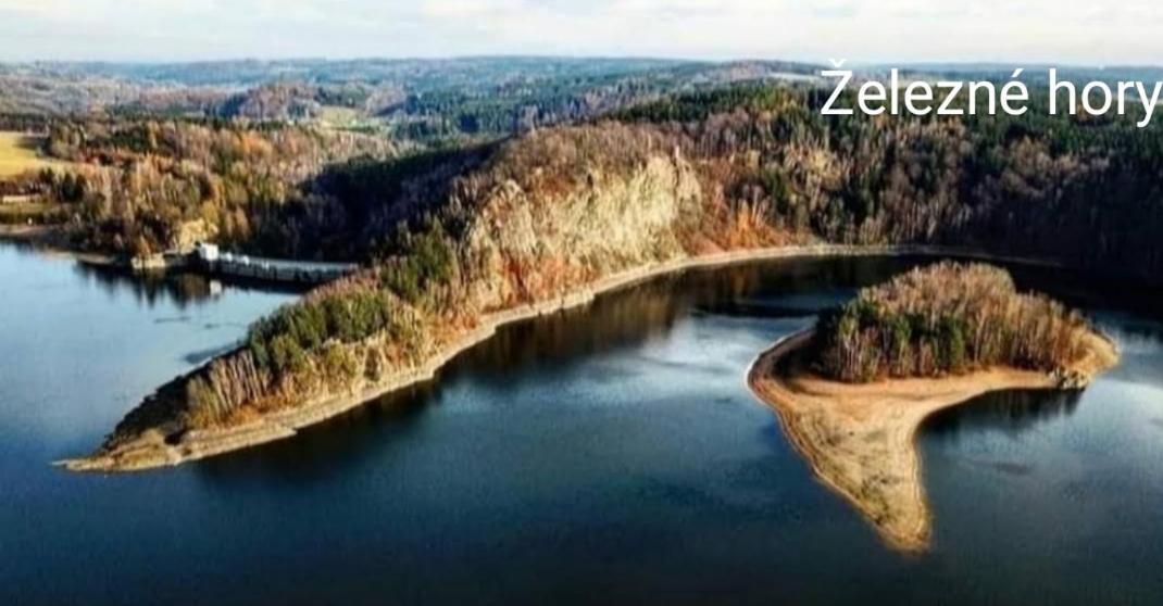 Apartmanova Chata Secanda S Bazenem, U Secske Prehrady エクステリア 写真